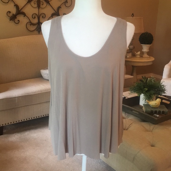 Lush Tops - Lush ribbed raw hem top